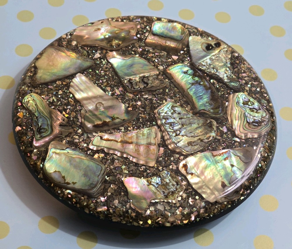 VTG Handmade Betty's Shells, Abalone Shell & Lucite Round 5.5