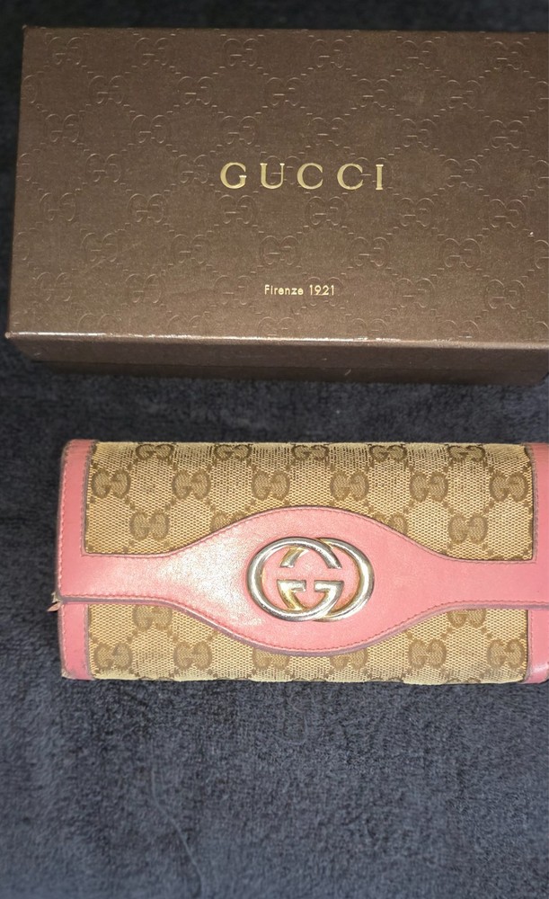 Authentic Gucci GG  Rose canvas wallet with box