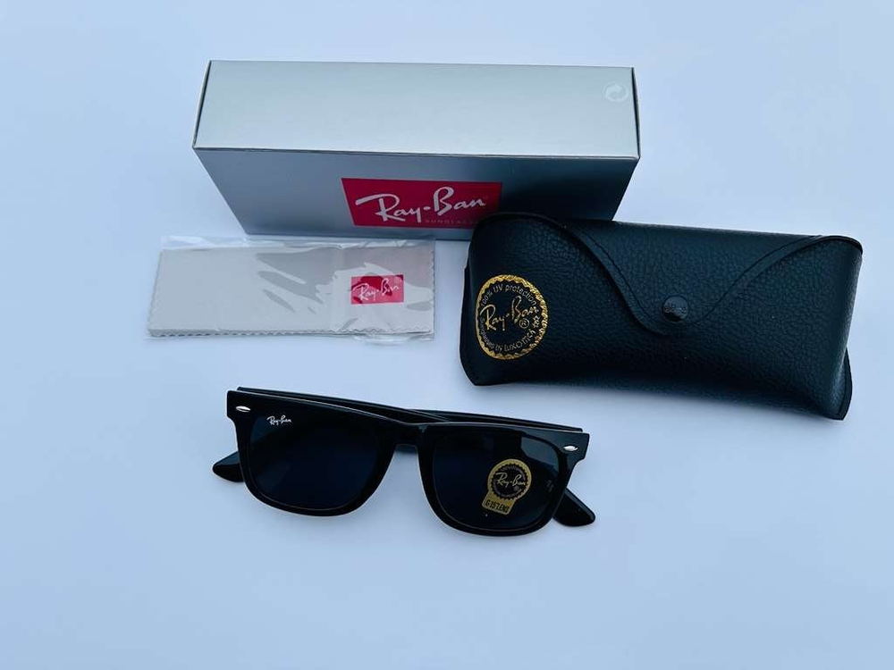 BRAND NEW - RAY-BAN RB2140 WAYFARER SUNGLASSES BLACK GLOSS FRAME CLASSIC LENSES.