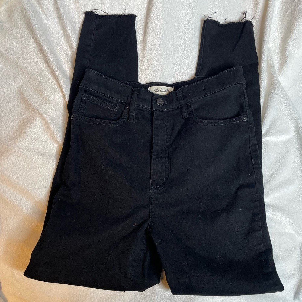 MADEWELL 11-Inch High Rise Skinny Distressed Black Jeans Size 28 Raw Hem