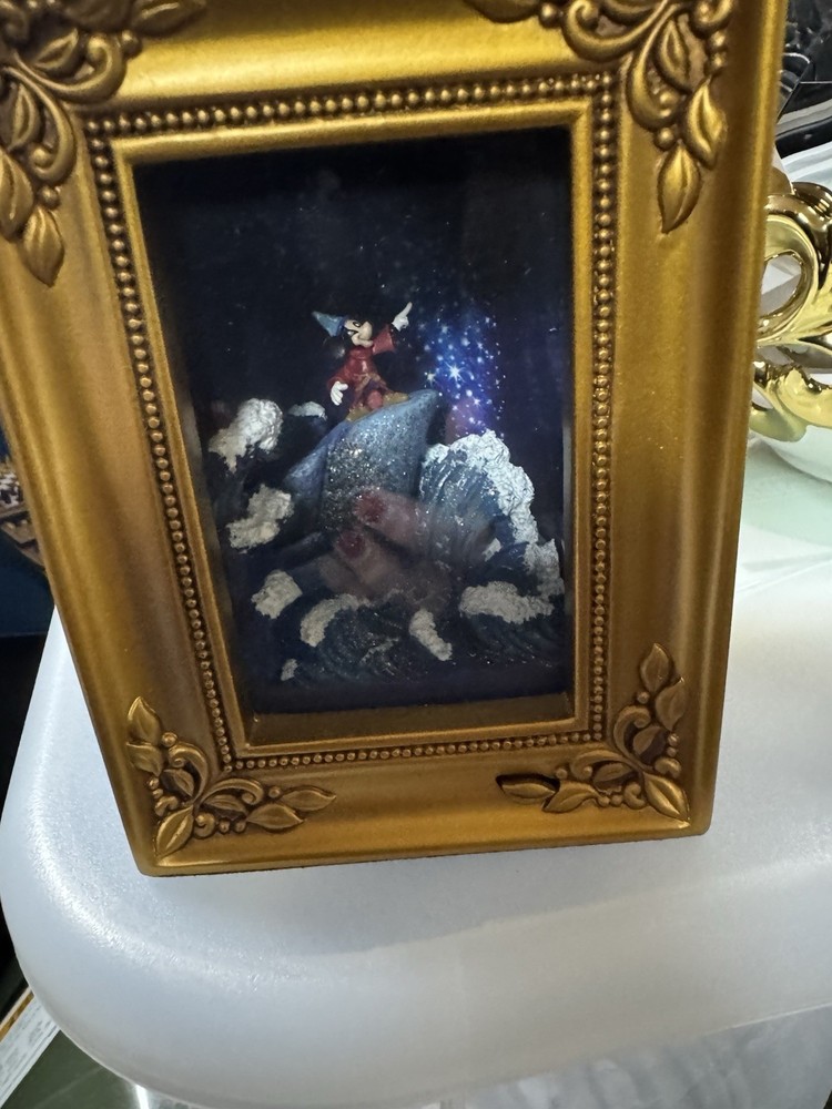 Disney Olszewski Gallery of Light Sorcerer Mickey Magic in the Stars Shadow Box