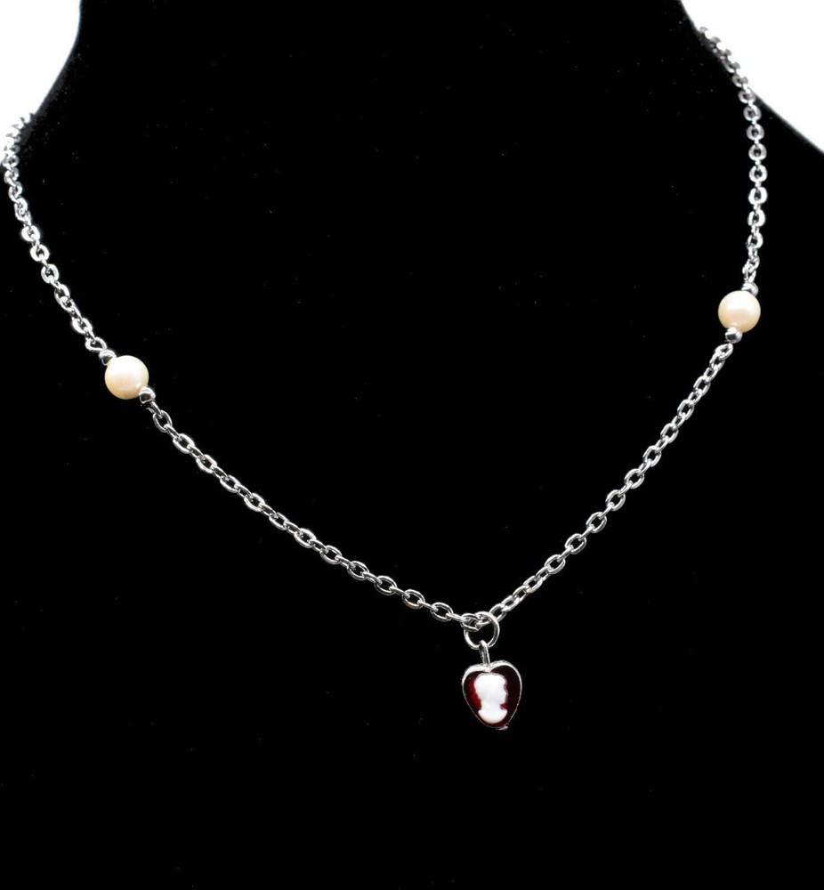 Red Heart Victorian Woman Cameo Silver Chain Stylish Necklace 15 