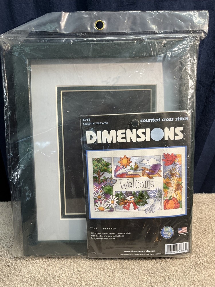 Dimensions Seasonal Welcome 6916 Counted Cross Stitch Kit 7 x 5 W/Frame   C3-image