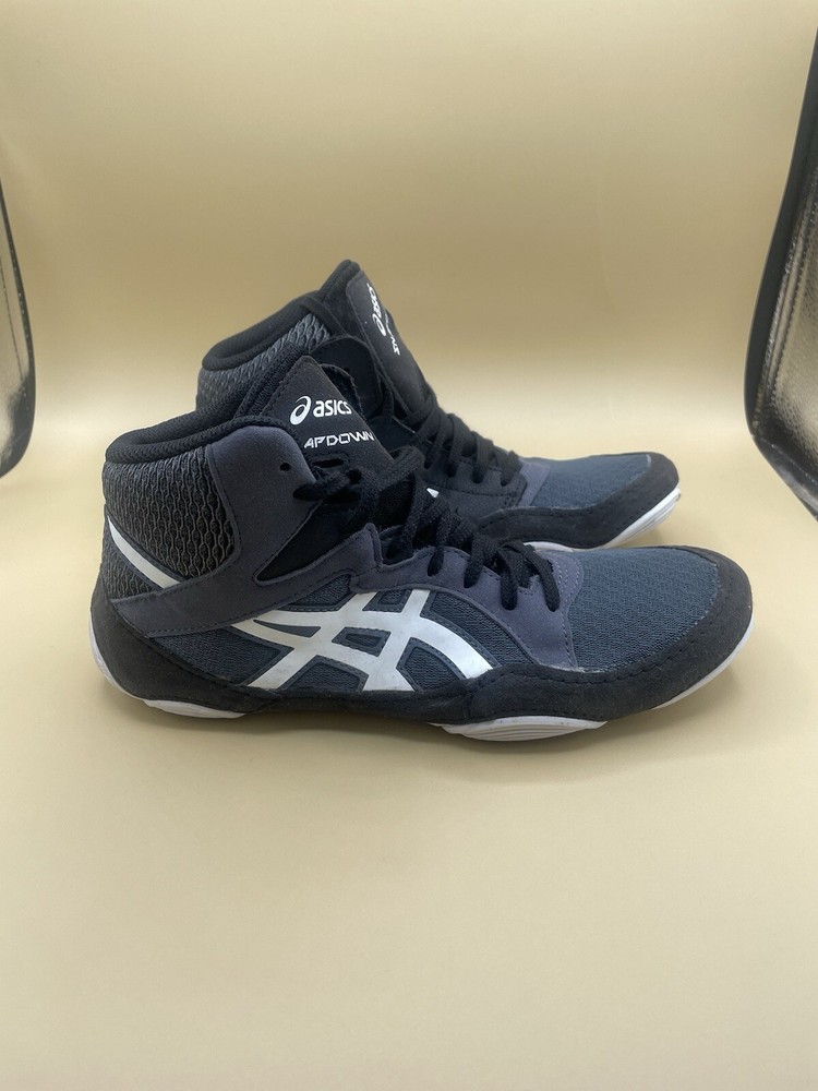 Sz 7 Men’s Athletic Shoes ASICS Snapdown 3 Wrestling Footwear Black/White Used!