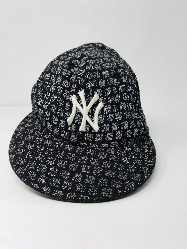 New York Yankees New Era  Fitted Hat Cap All Over NY Logos size 8