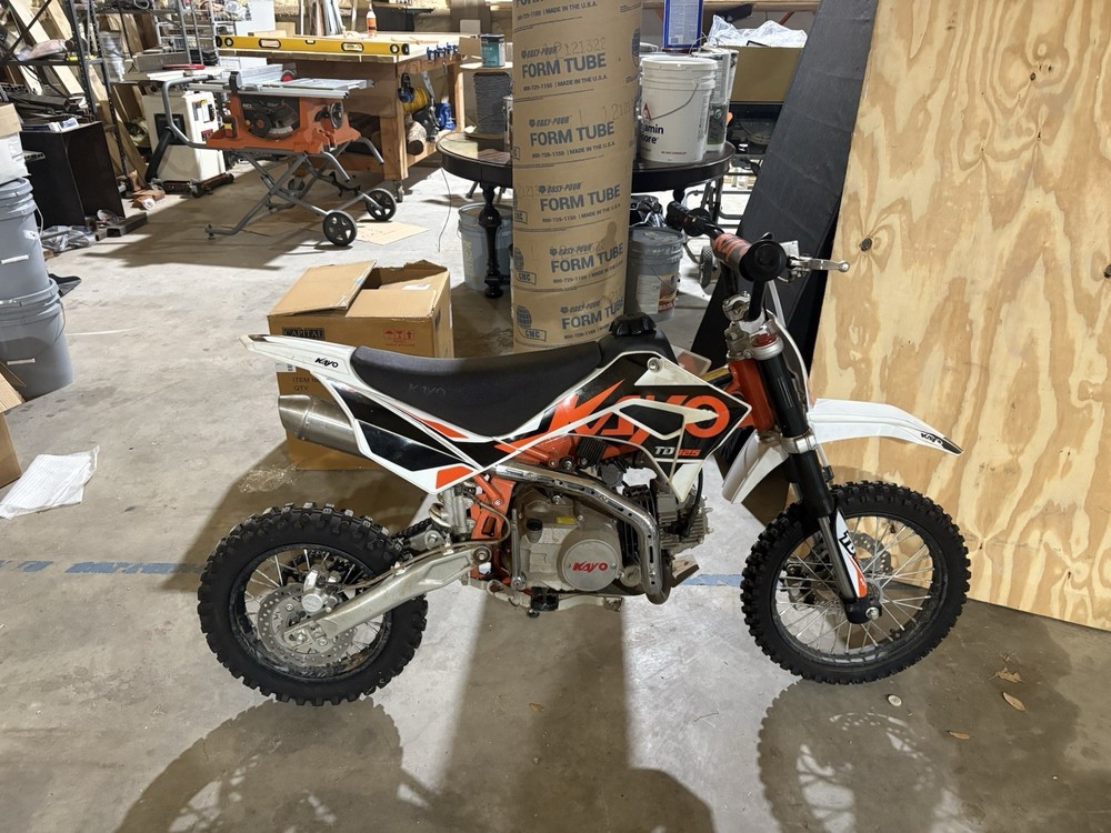Kayo TD 125cc Off-Road Dirt Bike for Adults & Teens