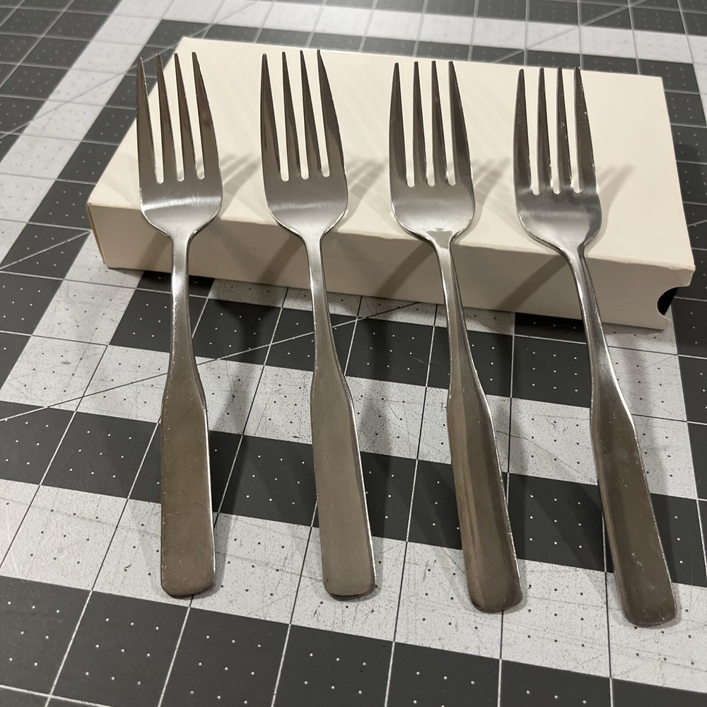 Reed & Barton Select Stainless Korea Fiddler II Salad Forks Glossy - (4)