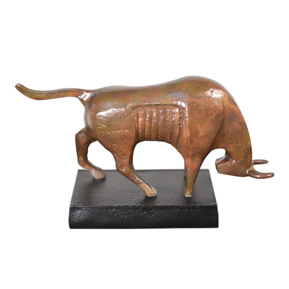 Modern Aluminum Bull Statue - Sleek Standing Sculpture for Home or Office Decor