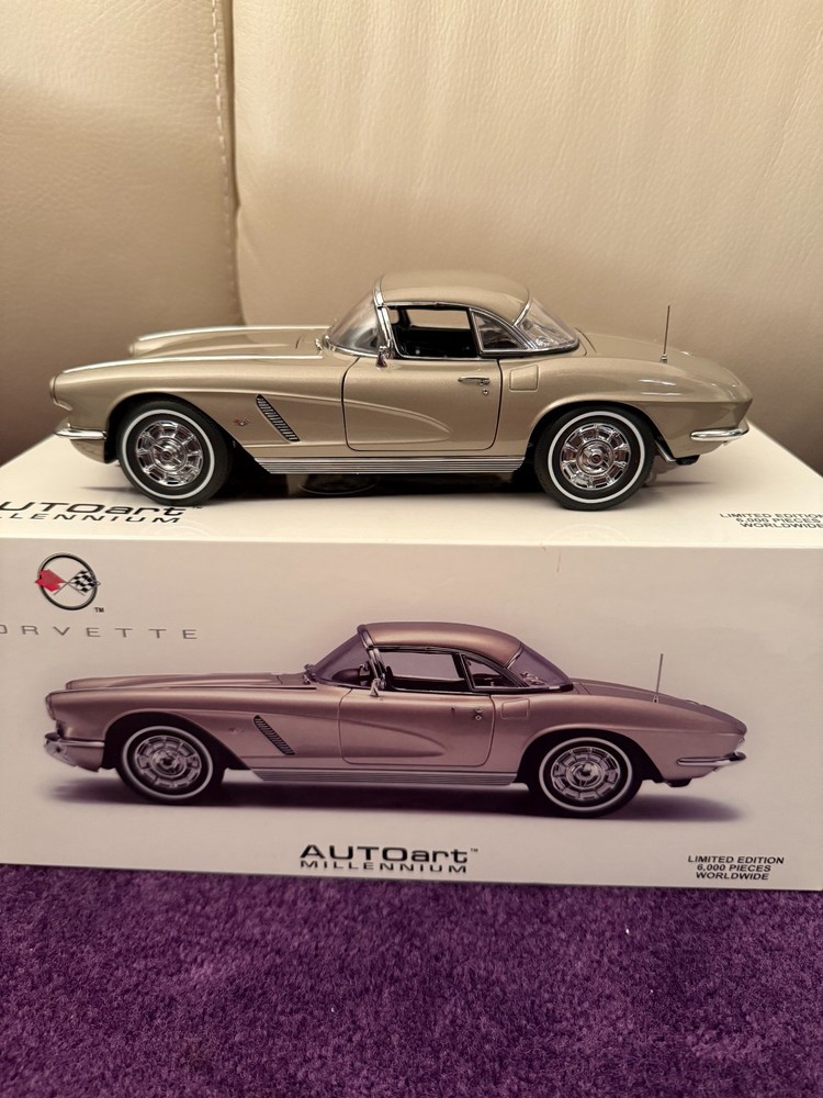 1962 Chevrolet Corvette Convertible AUTOart in Fawn Beige 1:18 with COA + Box