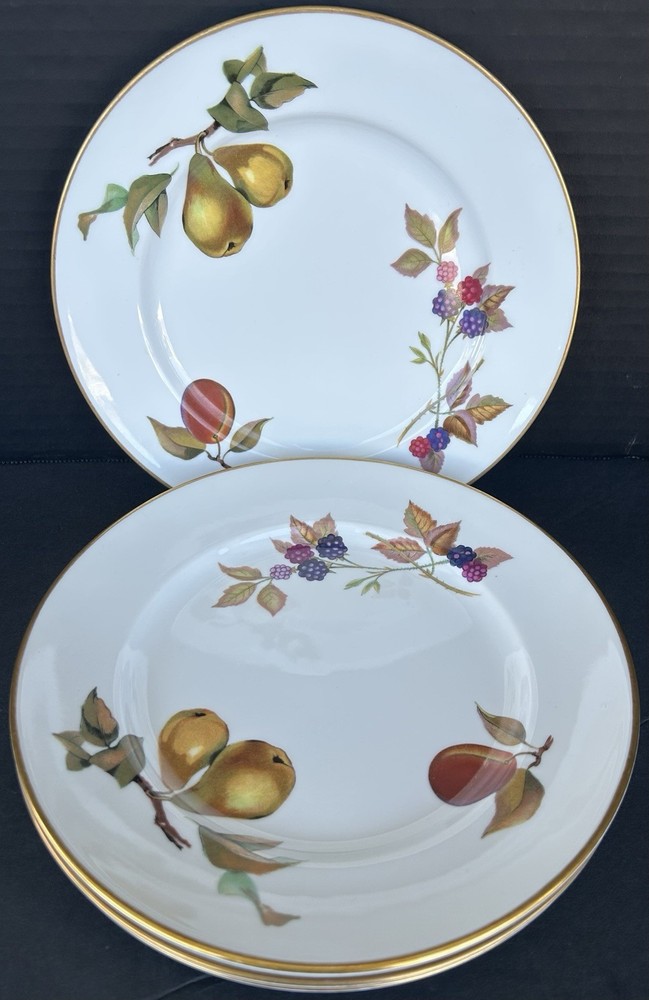 Set of 4 Royal Worcester Evesham 22k Gold 8 1/4” Luncheon Plates-Made in England