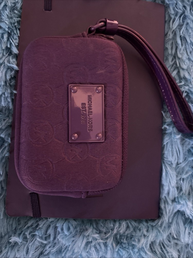 MICHAEL KORS EST. 1981 (PURPLE) Women’s Change WRIST Wallet