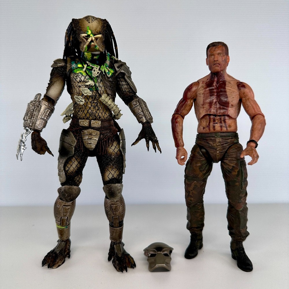 NECA 7-inch Dutch vs 8-inch Jungle Hunter Predator 2-pack action figures