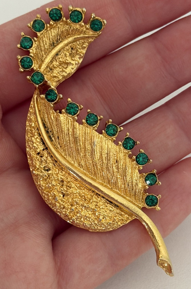 Vintage Green Rhinestone Leaf Gold Tone Brooch Pin