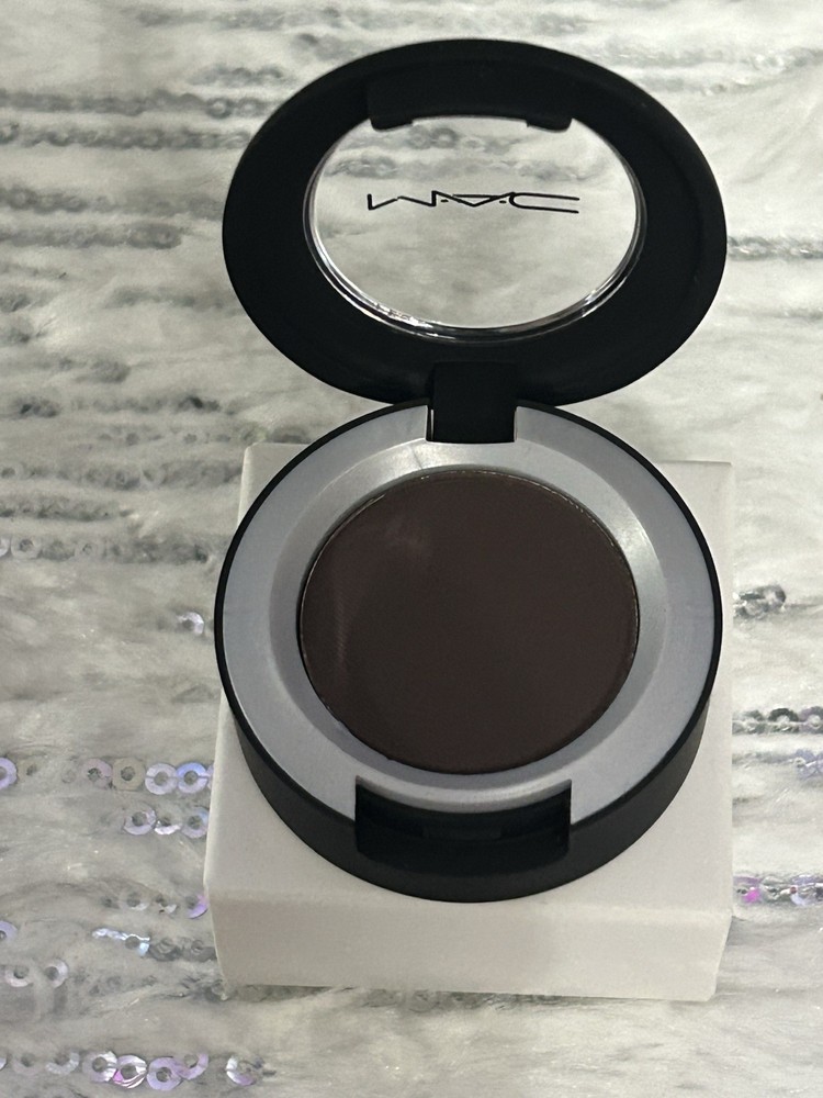 Mac Powder Kiss Eye Shadow New Glam Look Unboxed