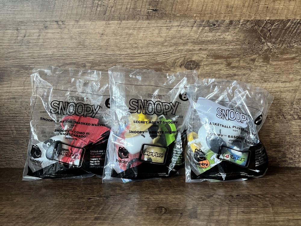 LOT McDonalds Peanuts Snoopy Toys NEW Collectible Kids Toys Ships Fast