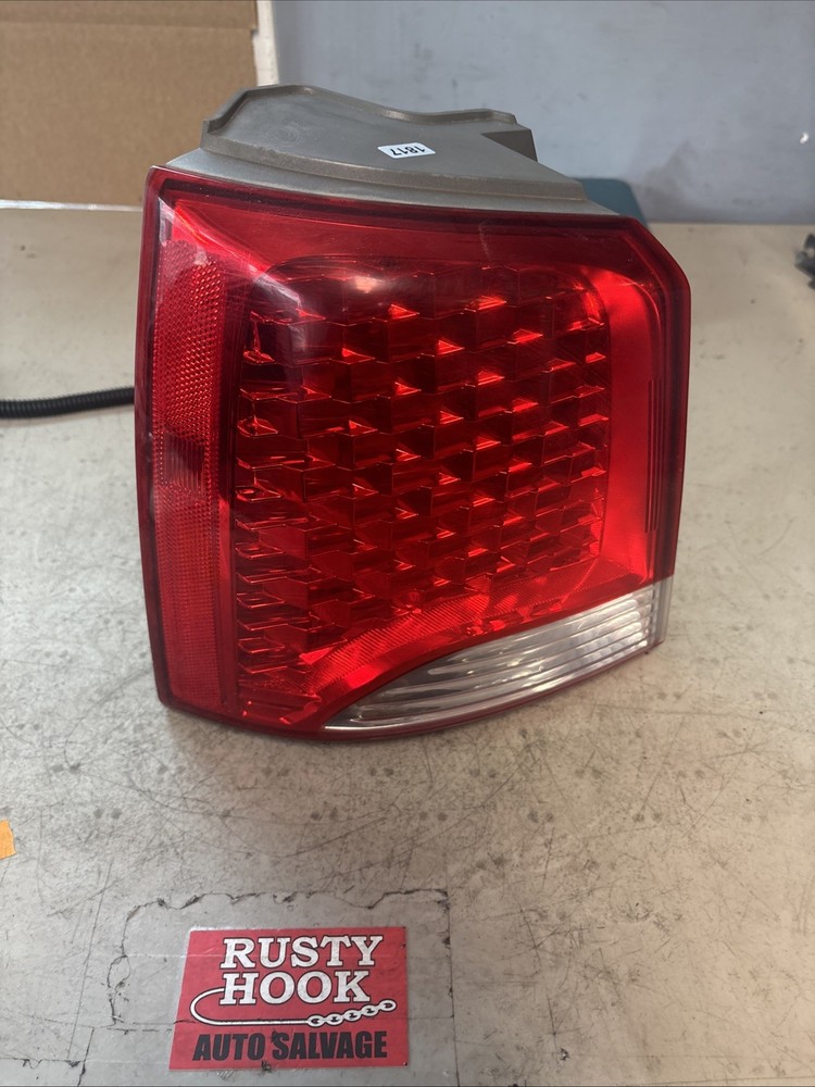 2007 Kia Sorento Tail Light Driver Side Outer  924011U000