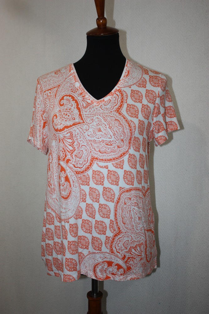 Chico's Sz 1 Orange White Geometric Print Short Sleeve V-Neck Rayon Tee Top