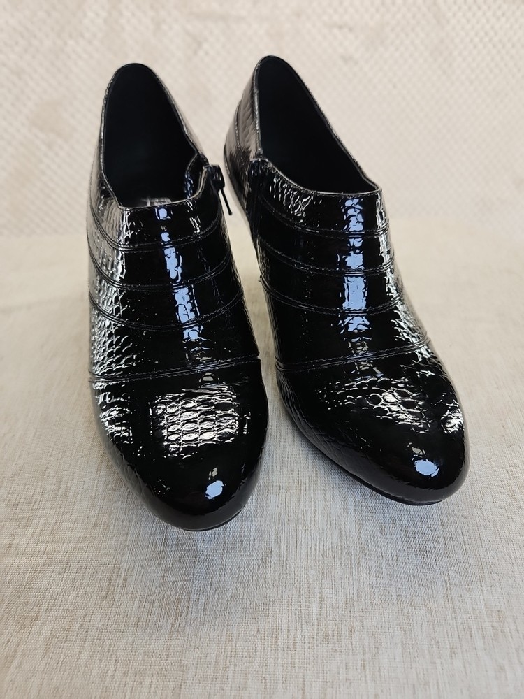 Birds Of Prey Black Burgundy Stripes Patent Leather Ankle Boots Size 9