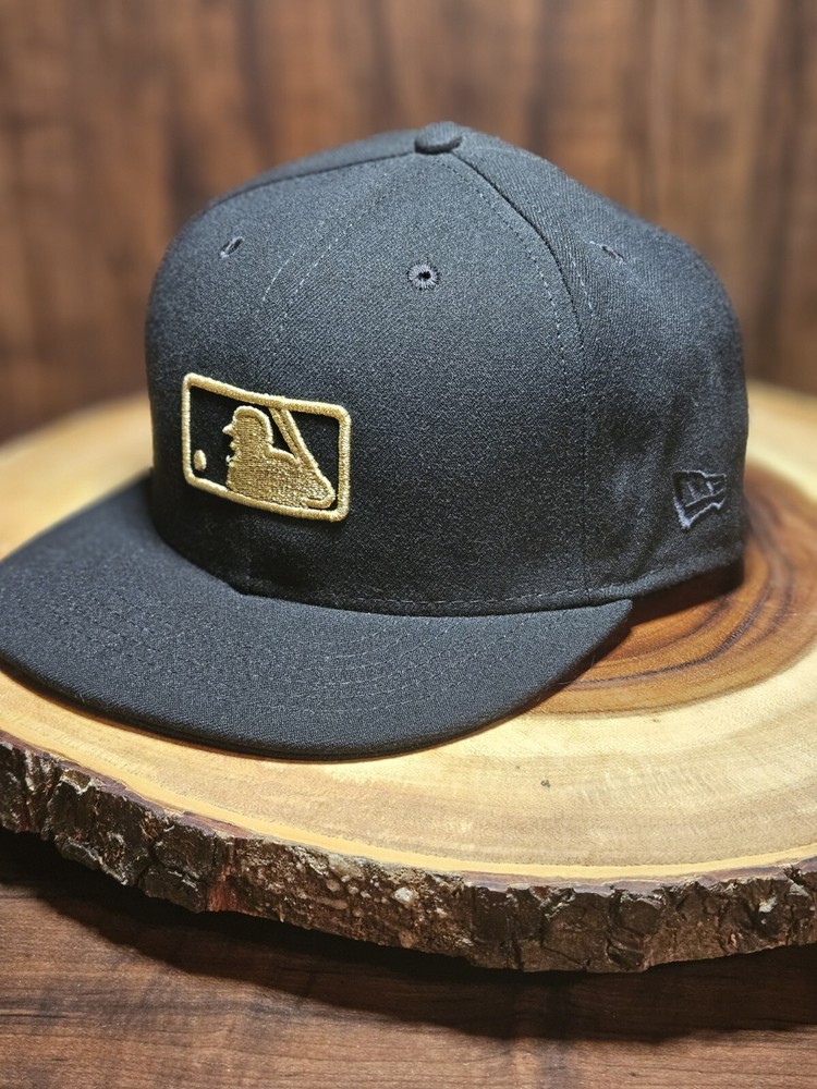 Gold Major League Baseball Logo Man New Era 59Fifty Fitted Hat Cap Size 7 5/8