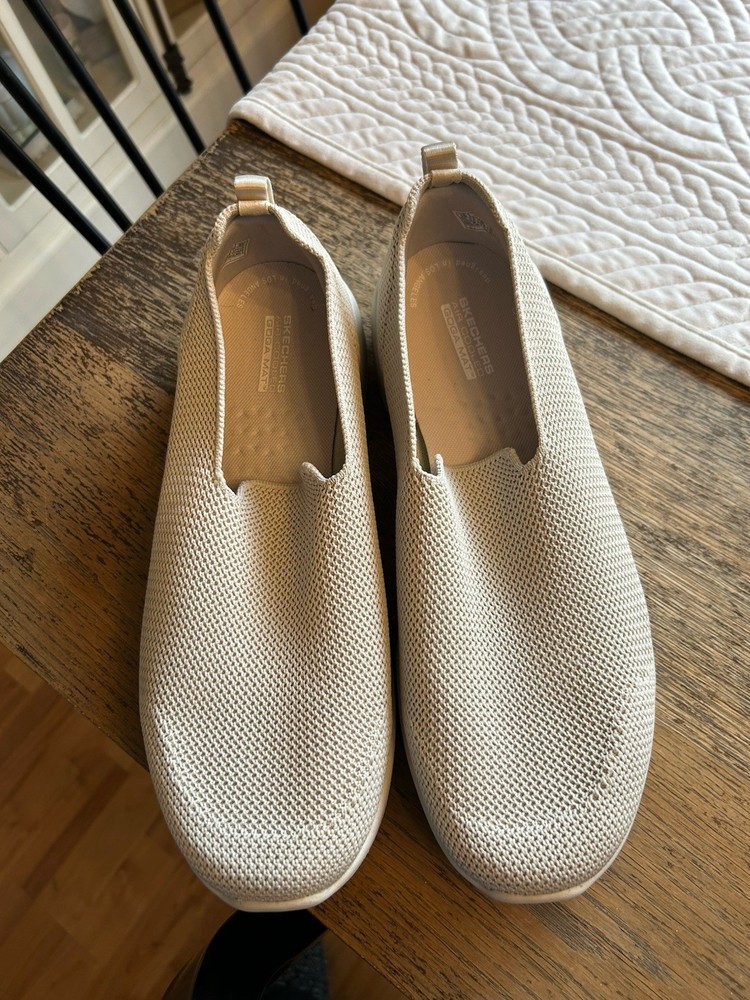 Skechers Go Walk Women’s Slip On Shoes 10 Taupe Air Cooled Goga Mat Stretch Fit