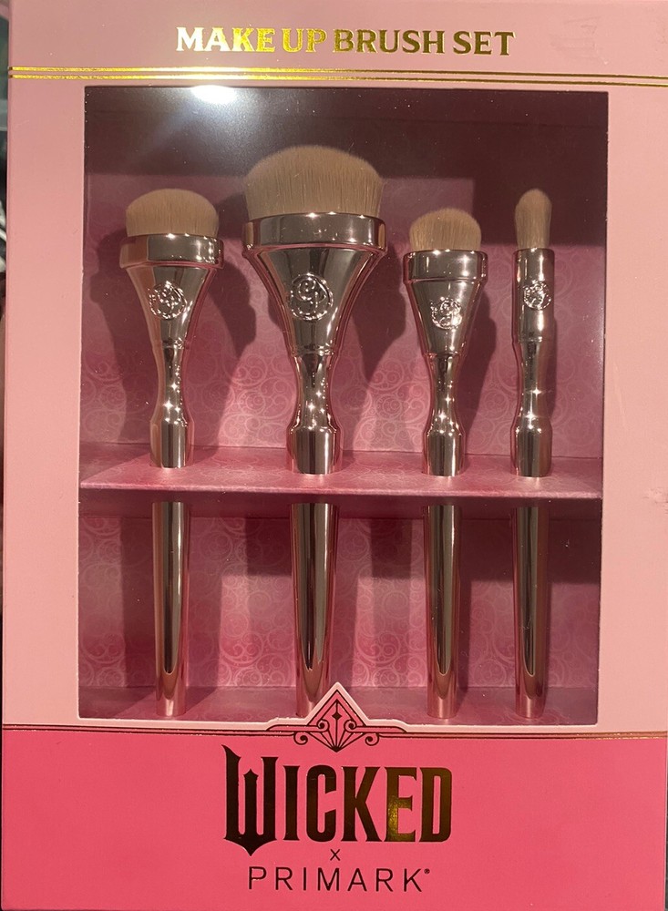 Wicked Makeup Brush set New