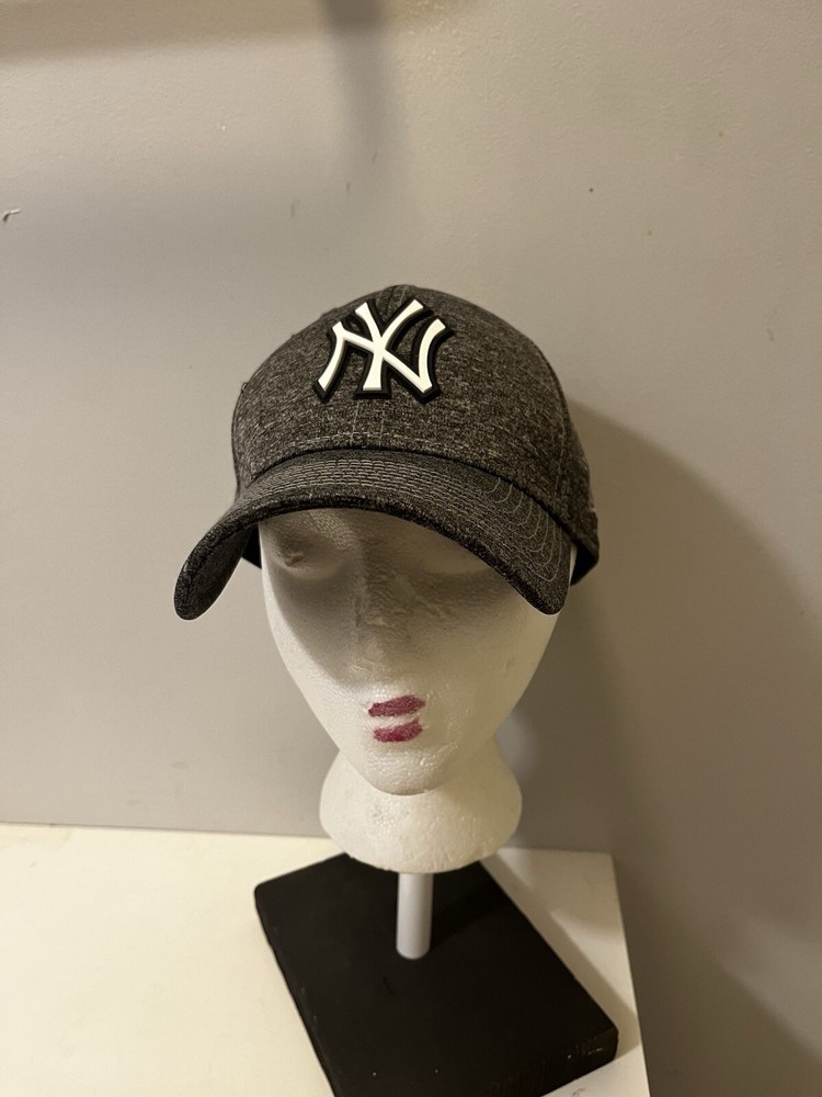 New Era New York Yankees Fitted Hat—Adult M/L