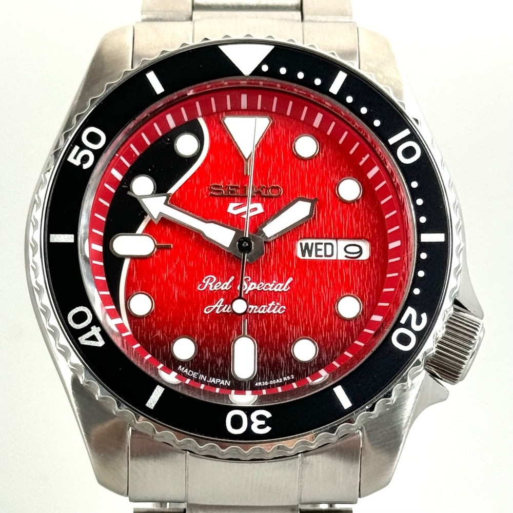 Seiko 5 Sports Brian May Limited Edition Automatic Red Dial 4R36-07G0 Watch