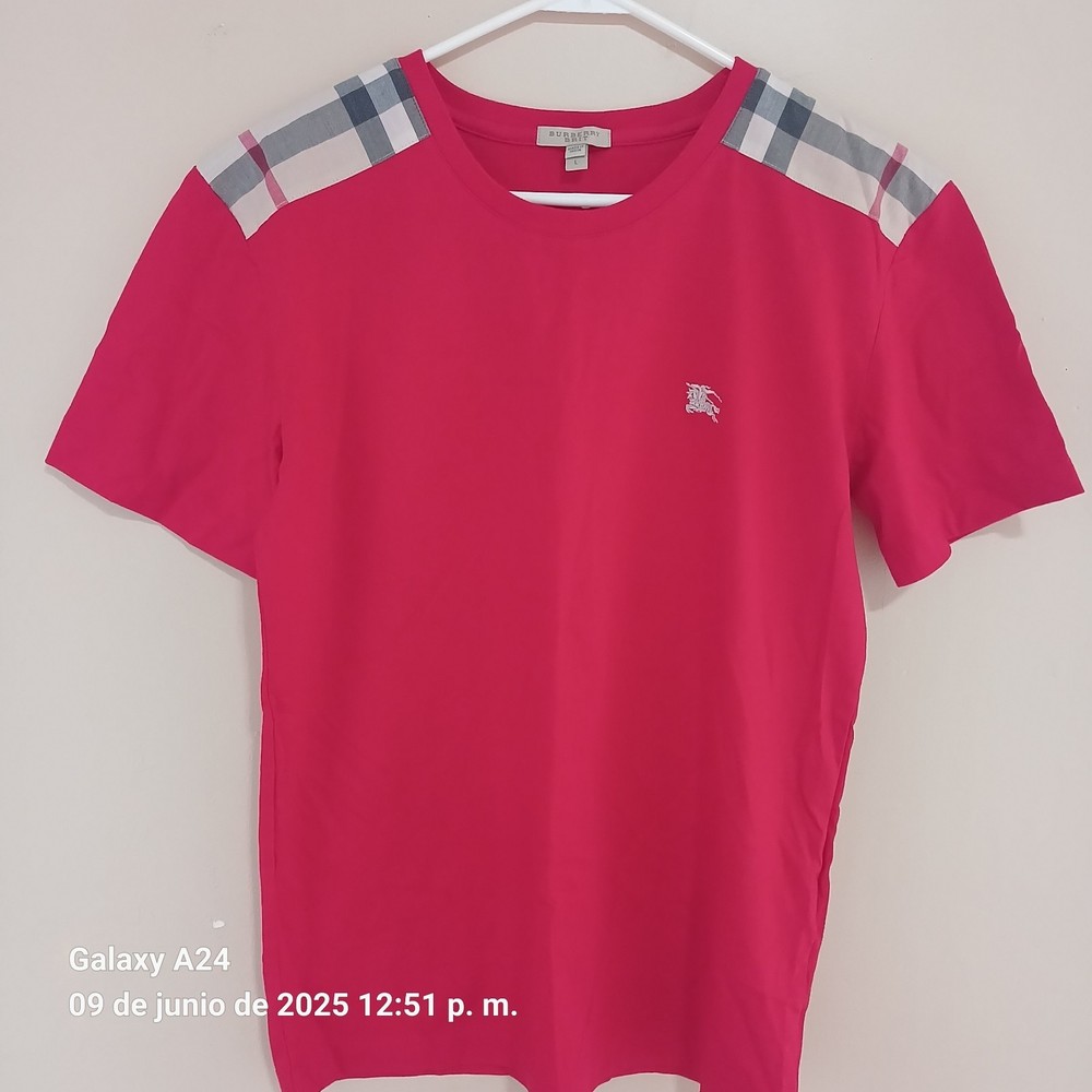 Burberry Men's Pre-Owned Size L T-Shirt
