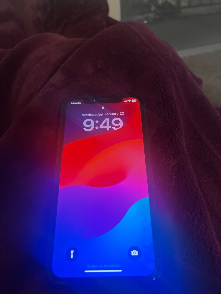 Apple iPhone 11 - 64 GB - Black Gray (T-Mobile) Tik tok installed