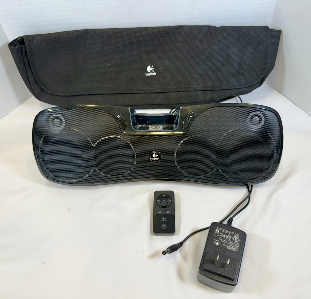 Logitech S715i 30W Portable Speaker with 30-Pin iPod Charger Case Remote Issue