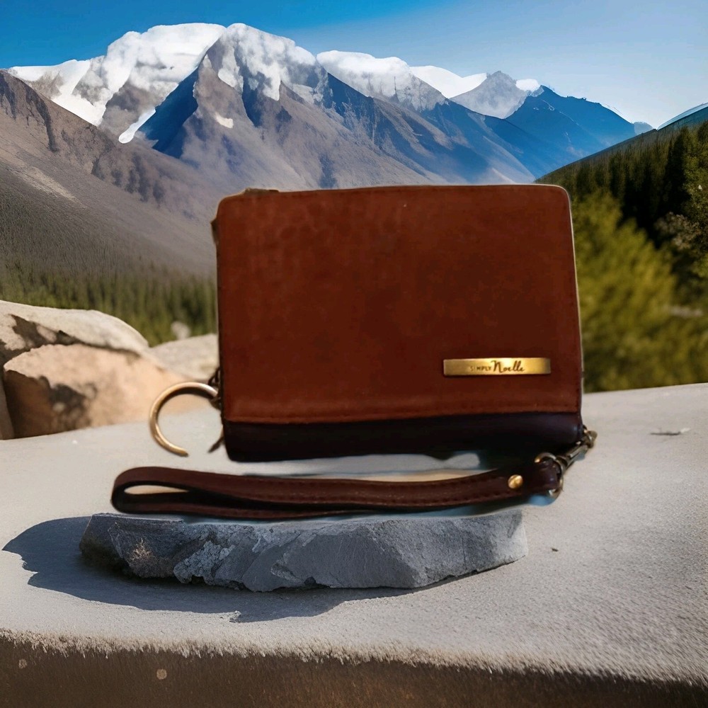 Simply Noelle Keychain Wristlet Wallet with Stylish Accents  