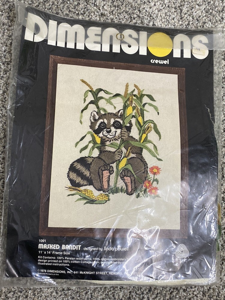 Vintage Dimensions Crewel Masked Bandit Raccoon Stitching Kit New Grannycore