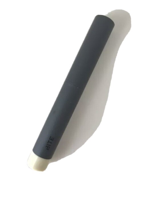 LIPSTICK PRIMER - SAME AS MAC - FROM PROFESSIONAL MUA COUNTER - BEST PRICE!!!