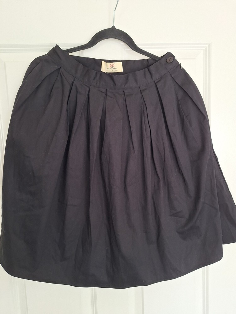 Grace Karin Black Pleated Knee-Length Skirt Small Size with Pockets