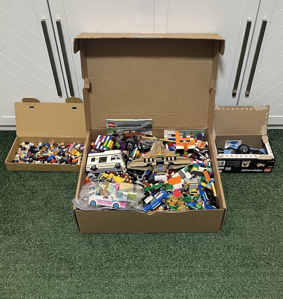 Huge Bulk Lot LEGO 15+ Pounds of Legos Must SEE HUGE LOT