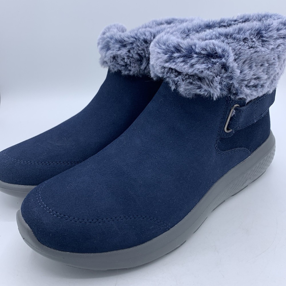 Skechers On the GO City Blue Suede Womens Size 8.5 Ankle Boots Faux Fur Goga Mat