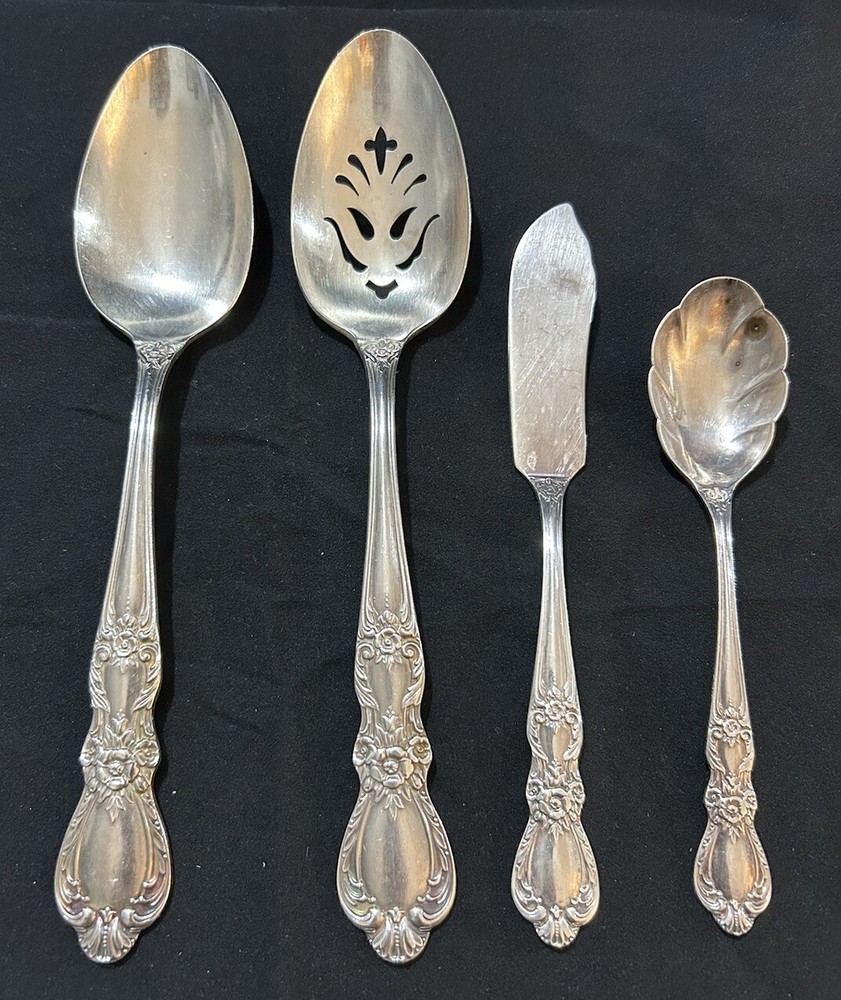 1847 Rogers Bros HERITAGE Hostess Set Serving Spoons Butter Knife Sugar Spoon
