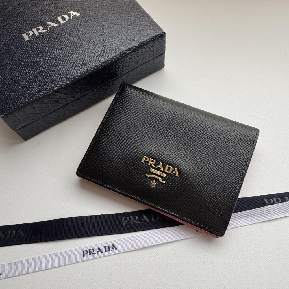 Prada Bifold Wallet Leather Credit Card Holder