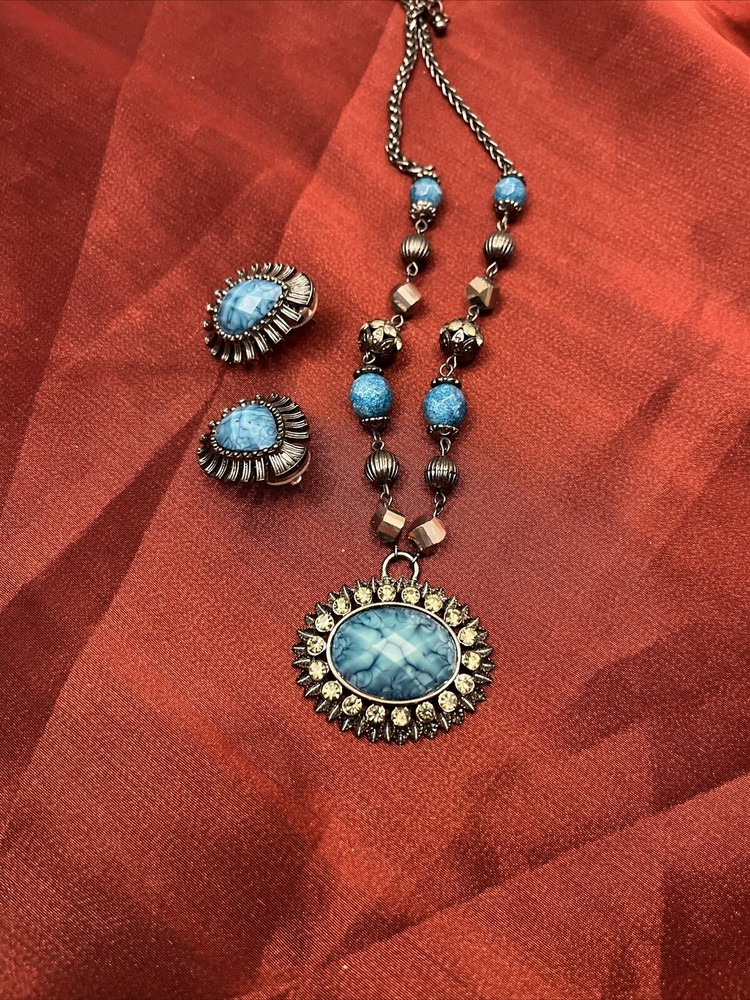 Petit Point (Faux?) Turquoise Native American Pendant Necklace & Earrings