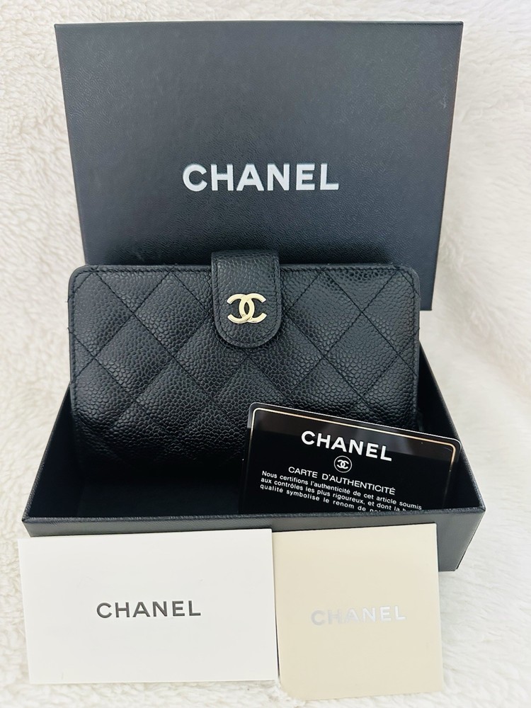 CHANEL Black Quilted Bifold Wallet Gold Hardware Logo Women's