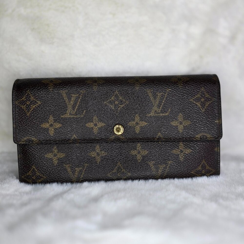 Louis Vuitton Monogram Canvas Sarah Wallet