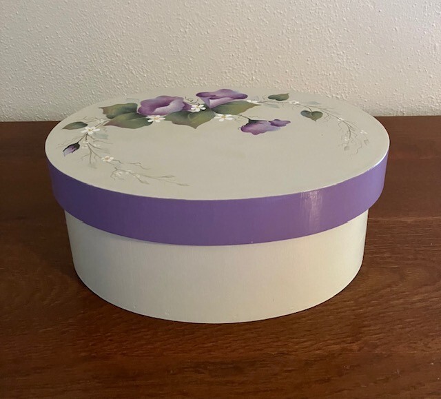 Vintage Shaker Style Oval Painted Storage Box with Morning Glory Floral Design