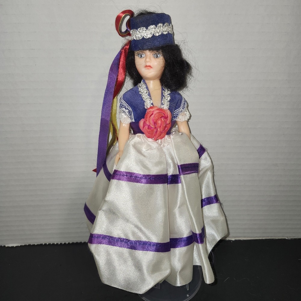 VTG 1970s ARCO Gas Station Dolls of the World- GREECE- Articulated- Sleepy eyes