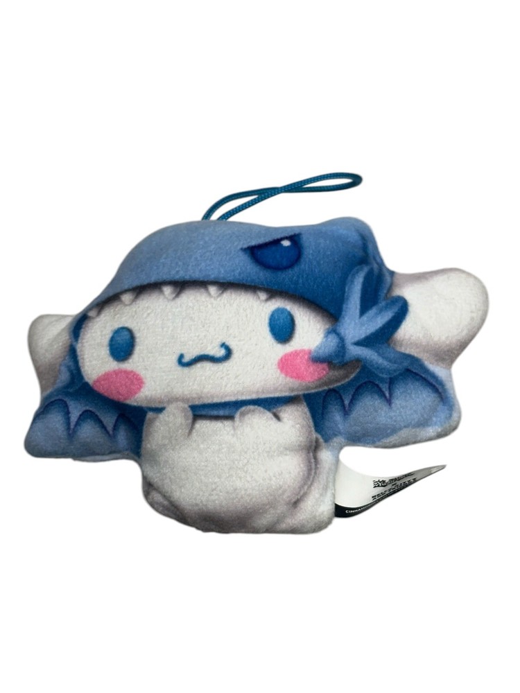 hello kitty mcdonalds Cinnamon Roll Un Sealed