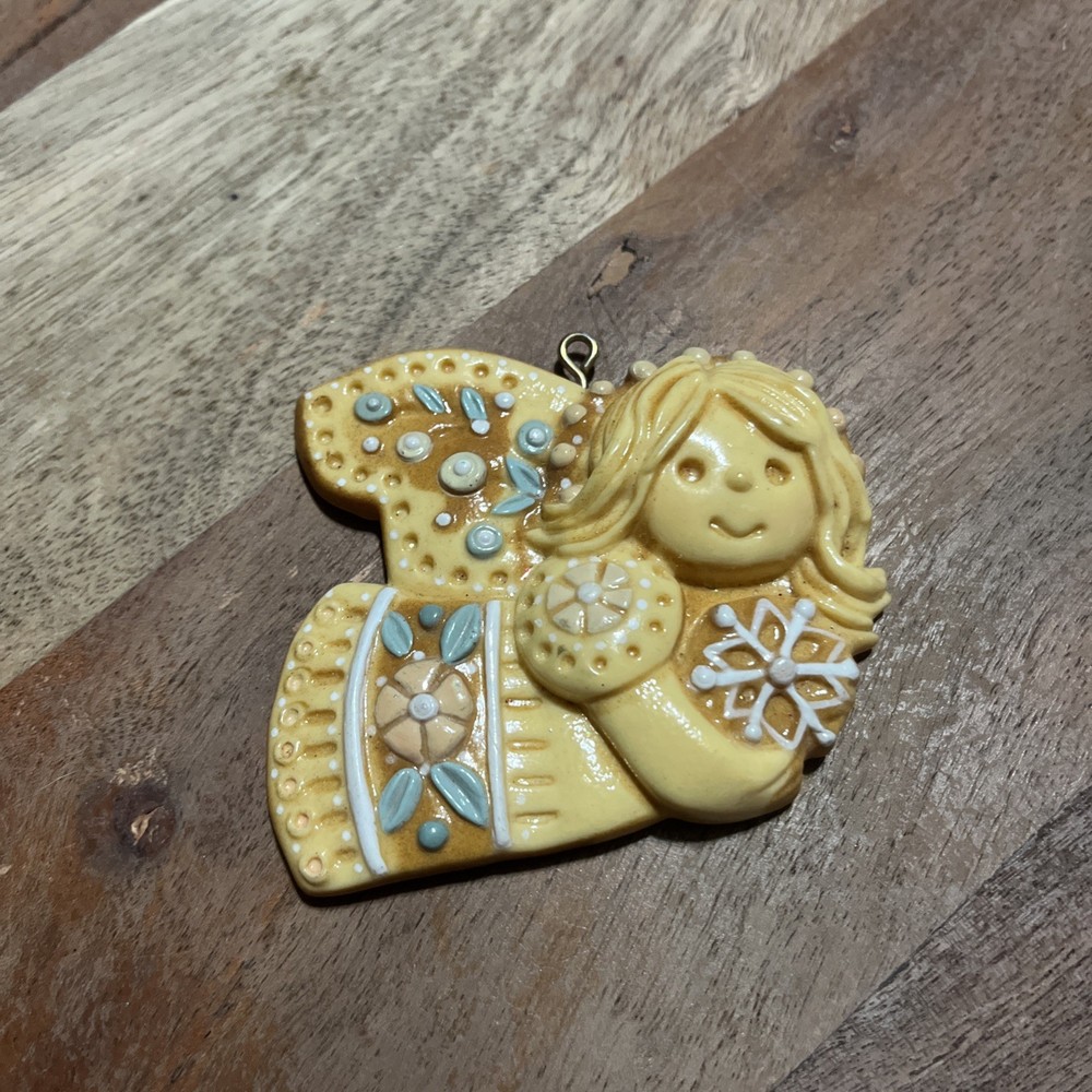 Rare Hallmark Tree Trimmer Collection Tree Treat Angel ornament 1976