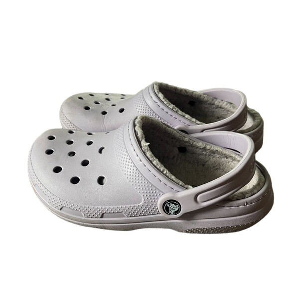 Crocs Womens Faux Fur Lined Classic Clogs in Lavender Size 7 Mens Size 5