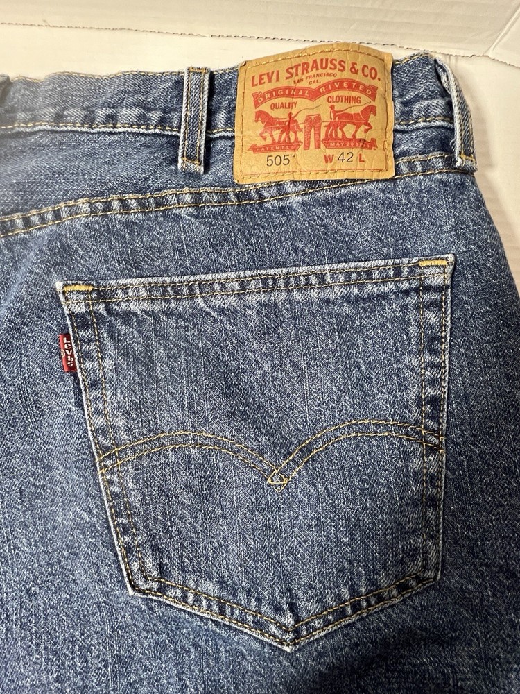 Levi’s Men’s 505 Regular Jean Shorts, Size 42, Medium Blue Wash