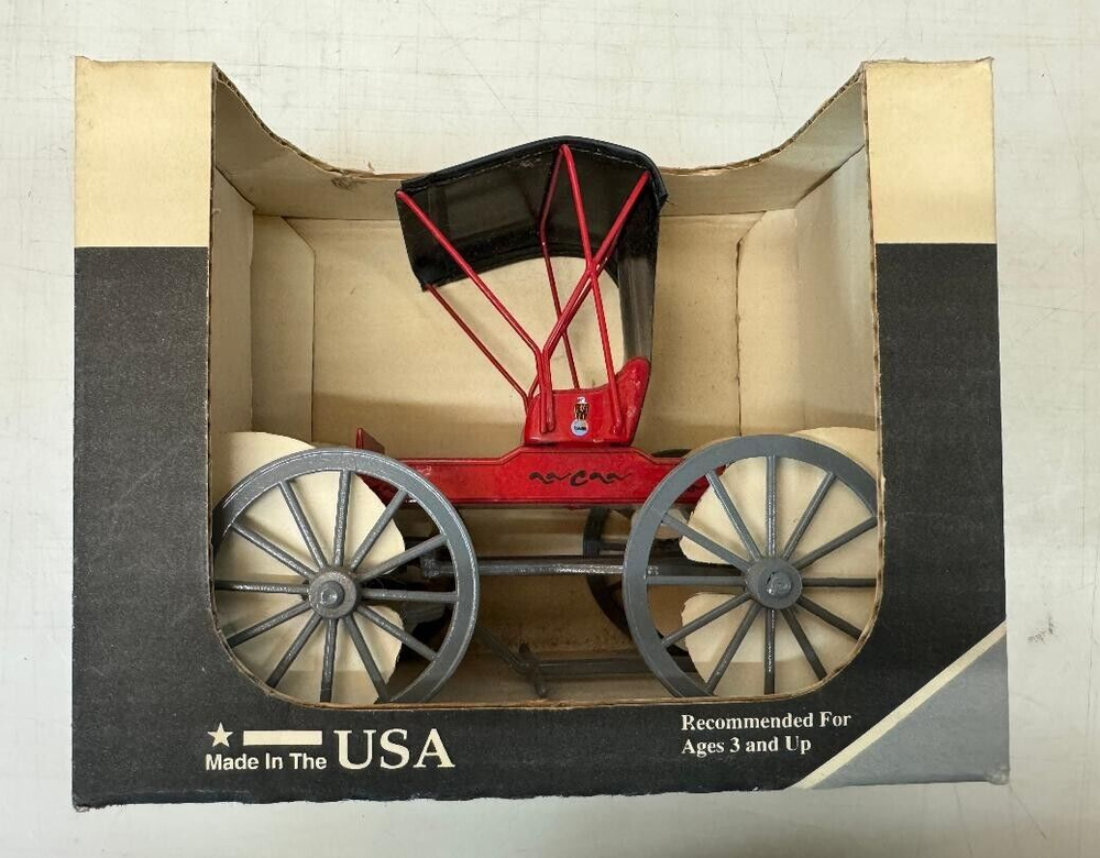 CUSTOM CLASSICS SCALE MODELS 1/16 SCALE SURREY WAGON DIE-CAST MODEL HC-0301