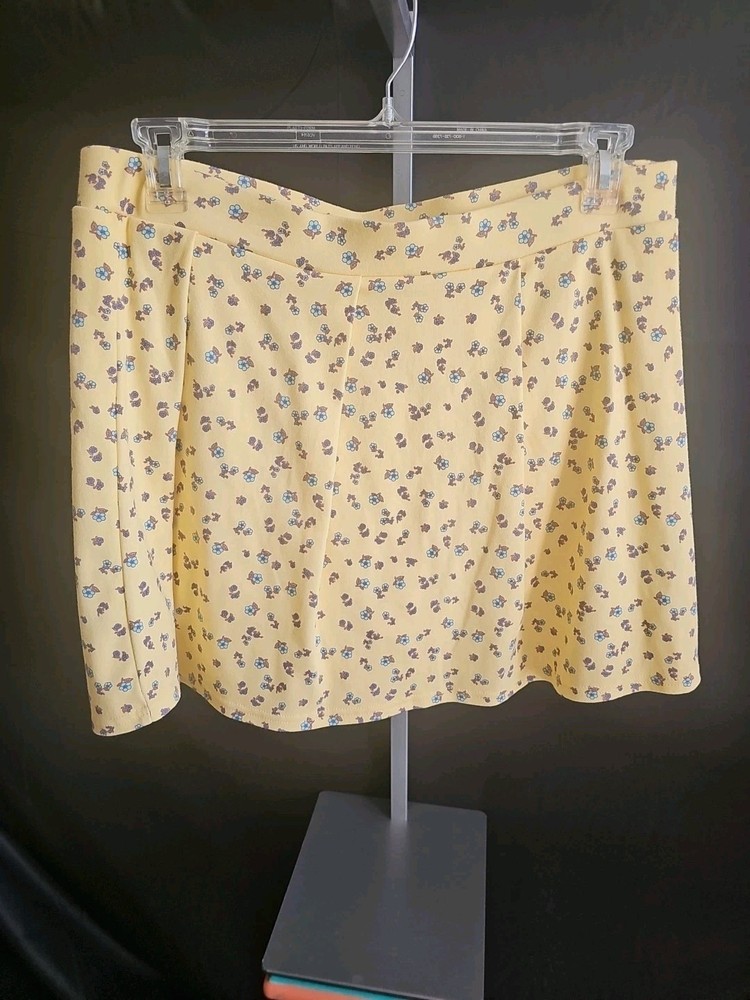SO Goods Floral Mini Skirt with Built-in Shorts - XXL Yellow