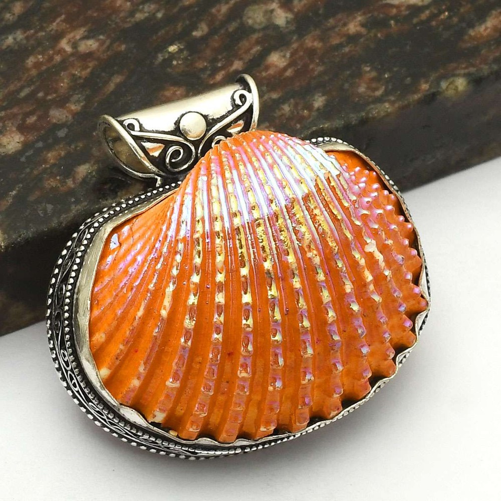 Rainbow Titanium Shell Gemstone Antique Design Pendant Jewelry 1.6